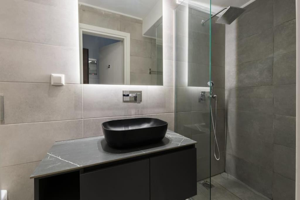 Academy Elegant #101 Apartment