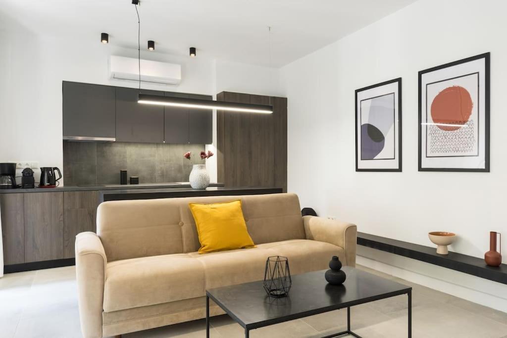 Apartment Academy Elegant #101 *